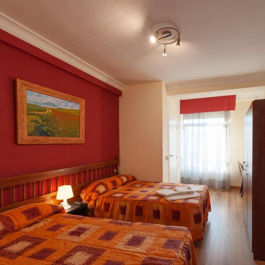 Hostal Manjon Burgos Luaran gambar