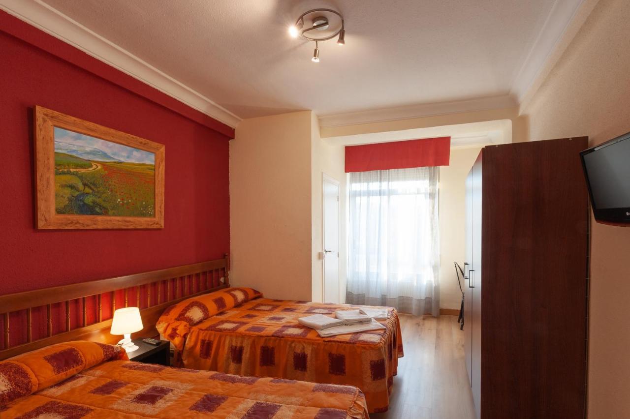 Hostal Manjon Burgos Luaran gambar