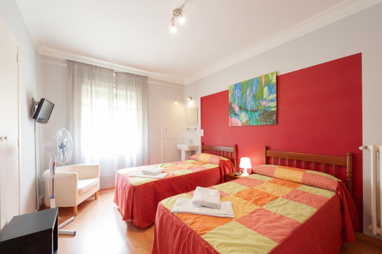 Hostal Manjon Burgos Luaran gambar